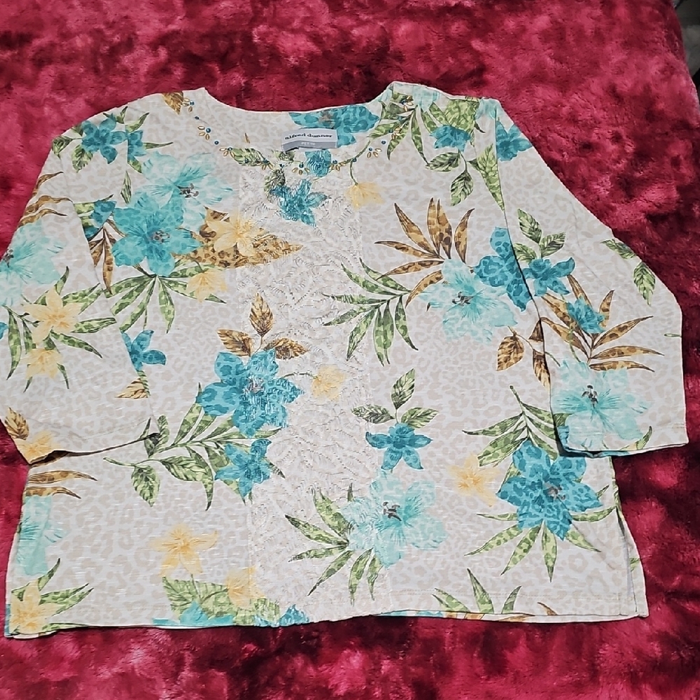 Alfred Dunner Woman's Floral Mid Sleeve Shirt - Blue and Yellow